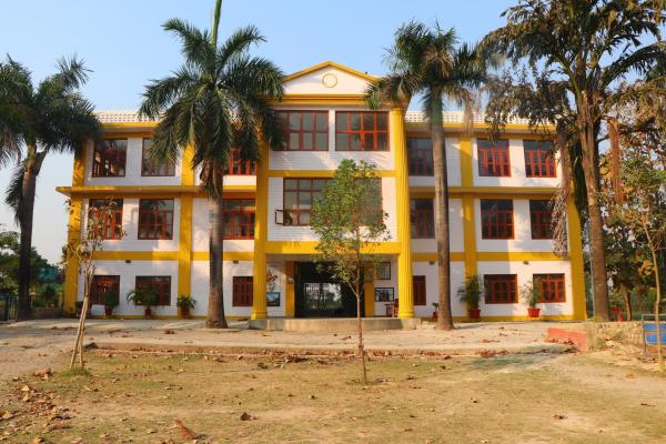 AltesSChulhausSonne3